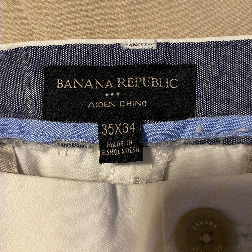 Banana Republic white banana size